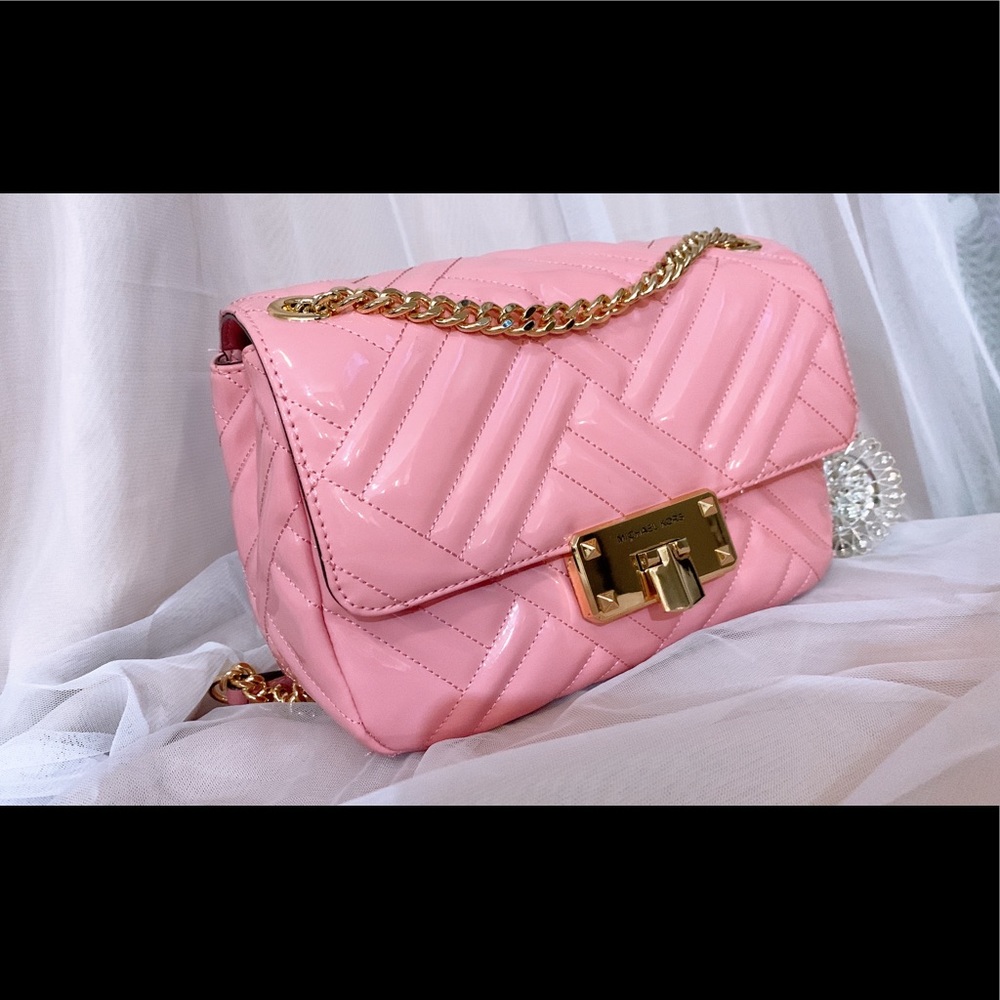 Micheal Kors Peyton Shoulder bag